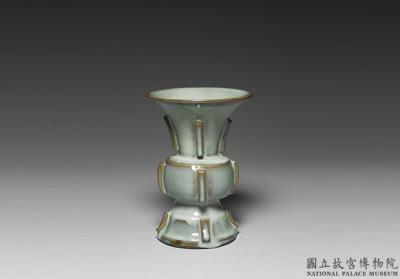 图片[2]-Zun vase with moon-white glaze, Jun ware, Jin to Yuan dynasty (1115-1271)-China Archive